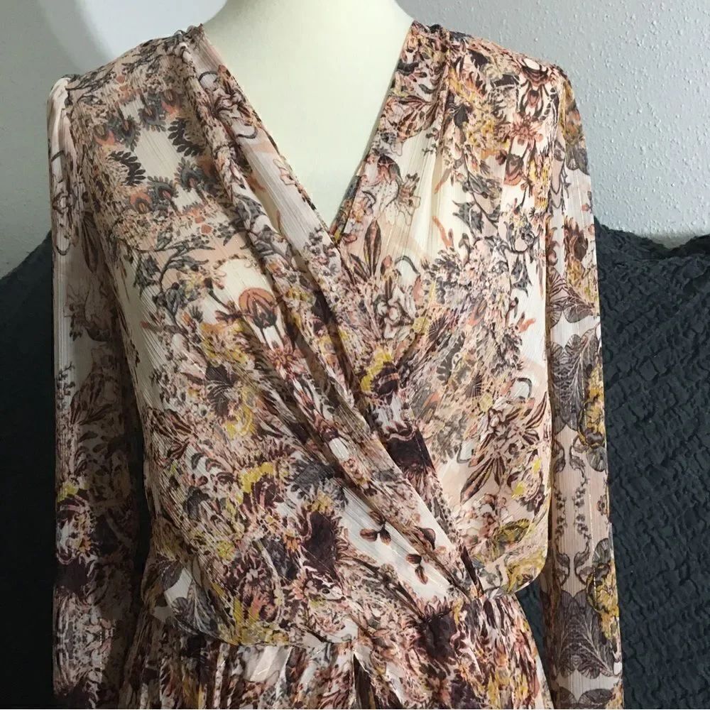 BCBGeneration Floral Pleated Dress Size Small - Picture 6 of 10
